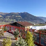 Kohlerhof - 4 Star Wellness & Active מלון