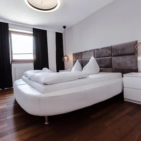 Kohlerhof - 4 Star Wellness & Active ホテル 4*