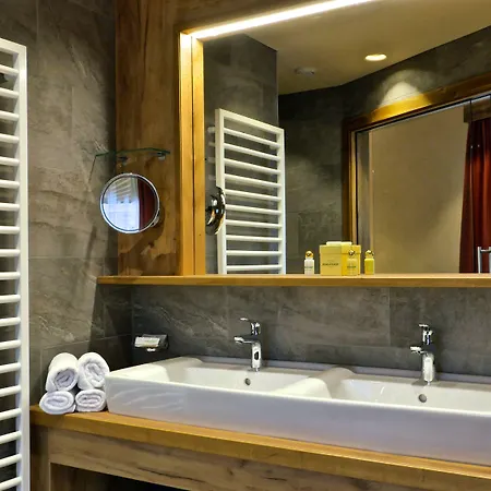 ホテル Kohlerhof - 4 Star Wellness & Active 4*