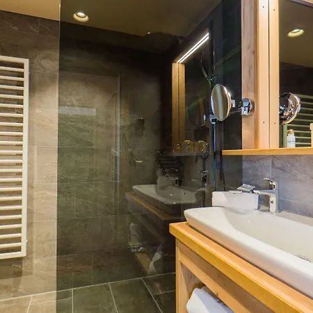 Kohlerhof - 4 Star Wellness & Active ホテル 4*