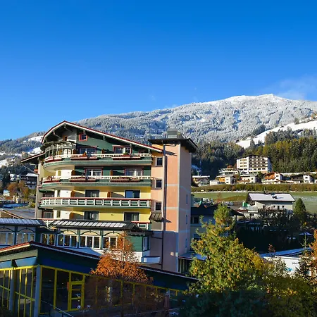 ホテル Kohlerhof - 4 Star Wellness & Active 4*