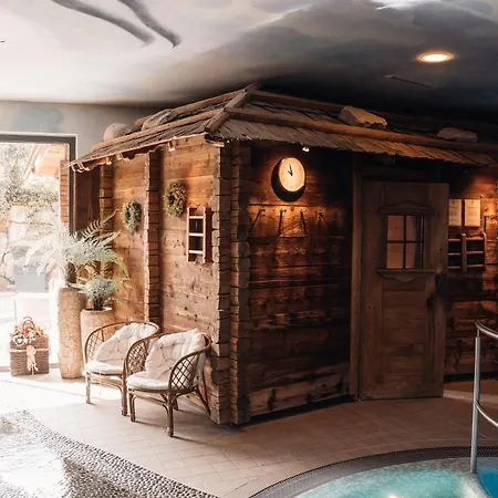 Kohlerhof - 4 Star Wellness & Active ホテル フューゲン