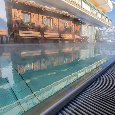 Kohlerhof - 4 Star Wellness & Active ホテル 4*