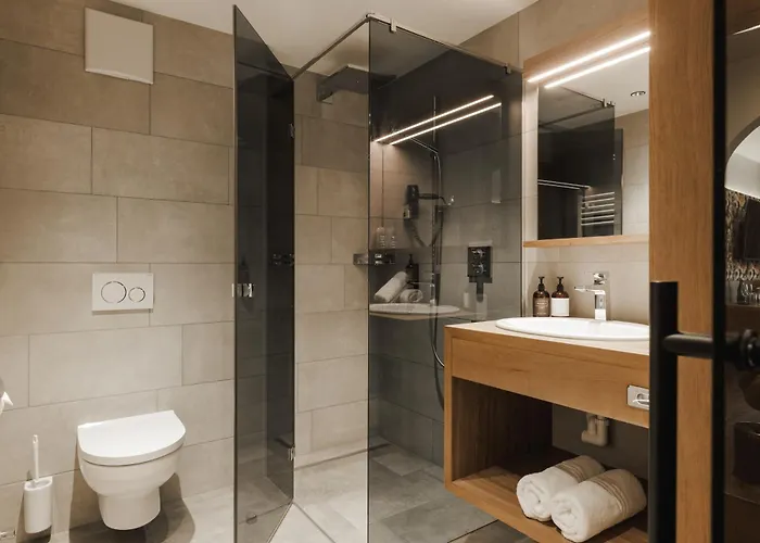 Hotel Kohlerhof - 4 Star Wellness & Active 4*