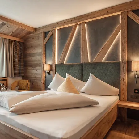 Kohlerhof Hotel 4*