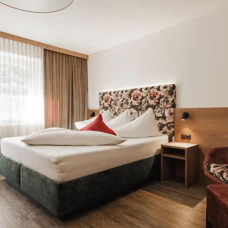Kohlerhof Hotel 4*
